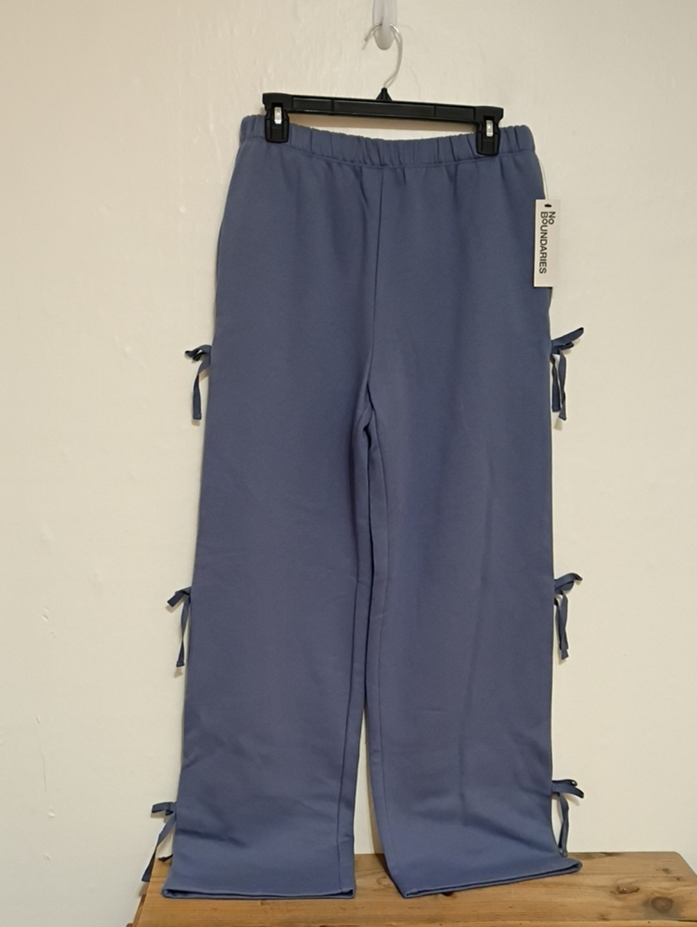 No Boundaries Blue Wide Leg Fleece Lined Bow Sweatpants Size M 8-10 NWT